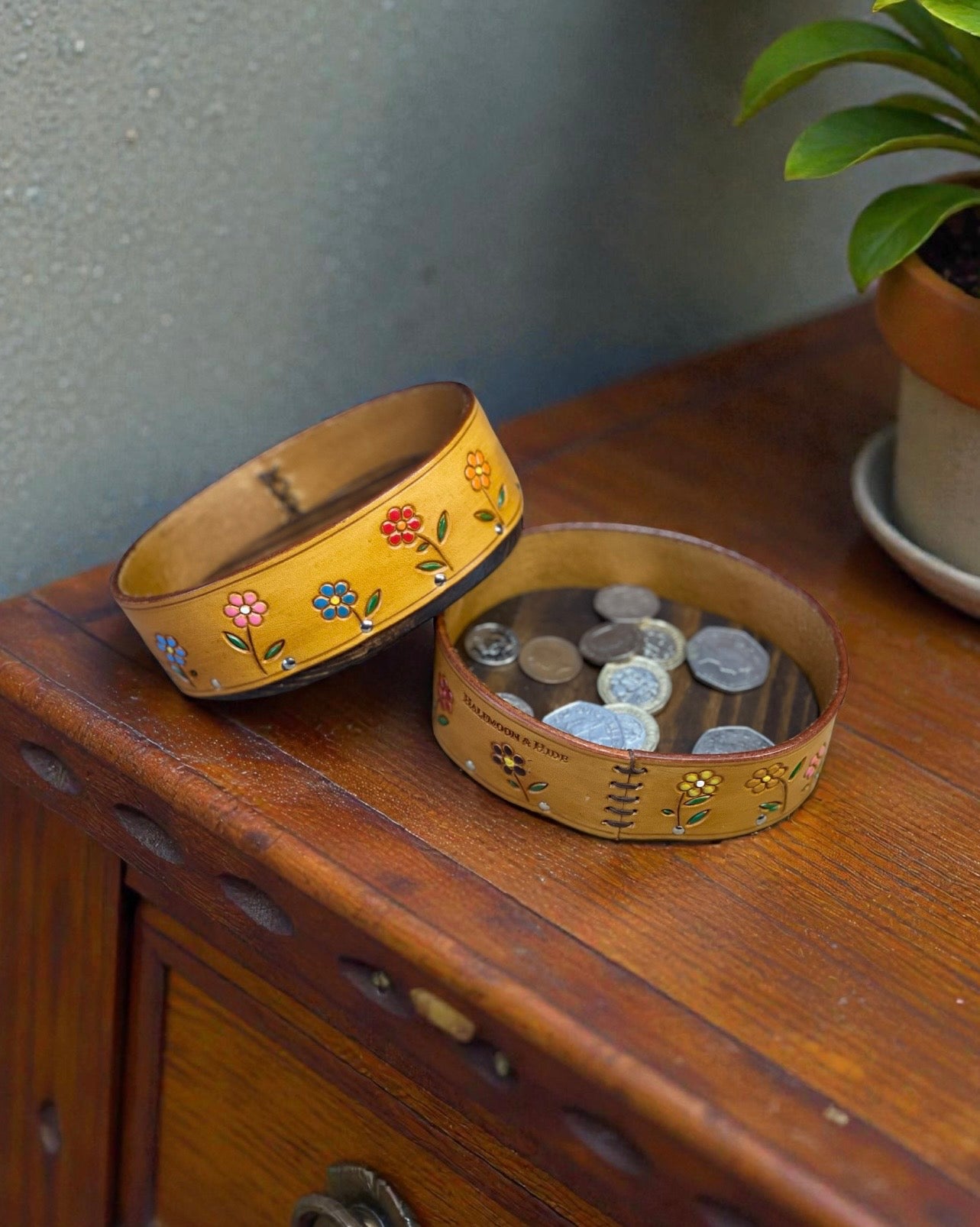 The Daisy Trinket tray