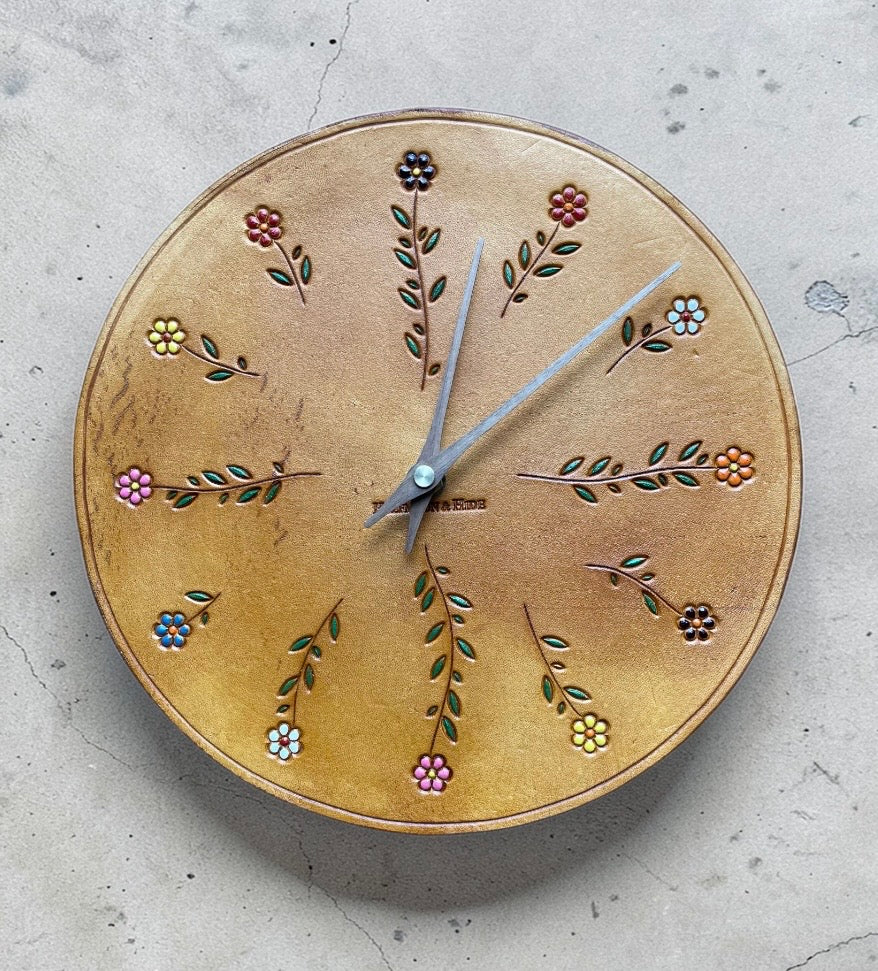 Daisy Clock