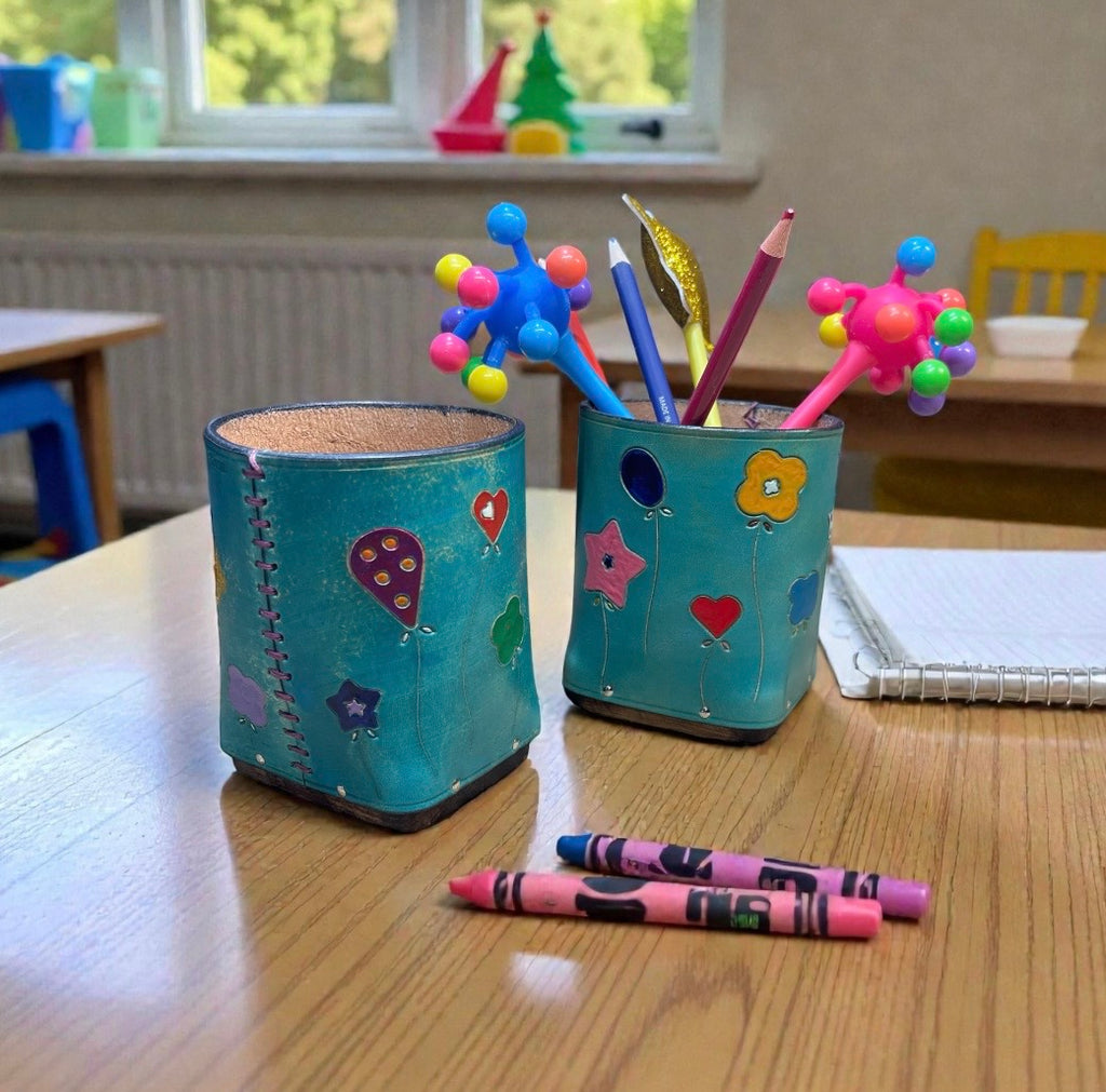 Balloon pen pot