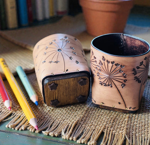Dandelion pot